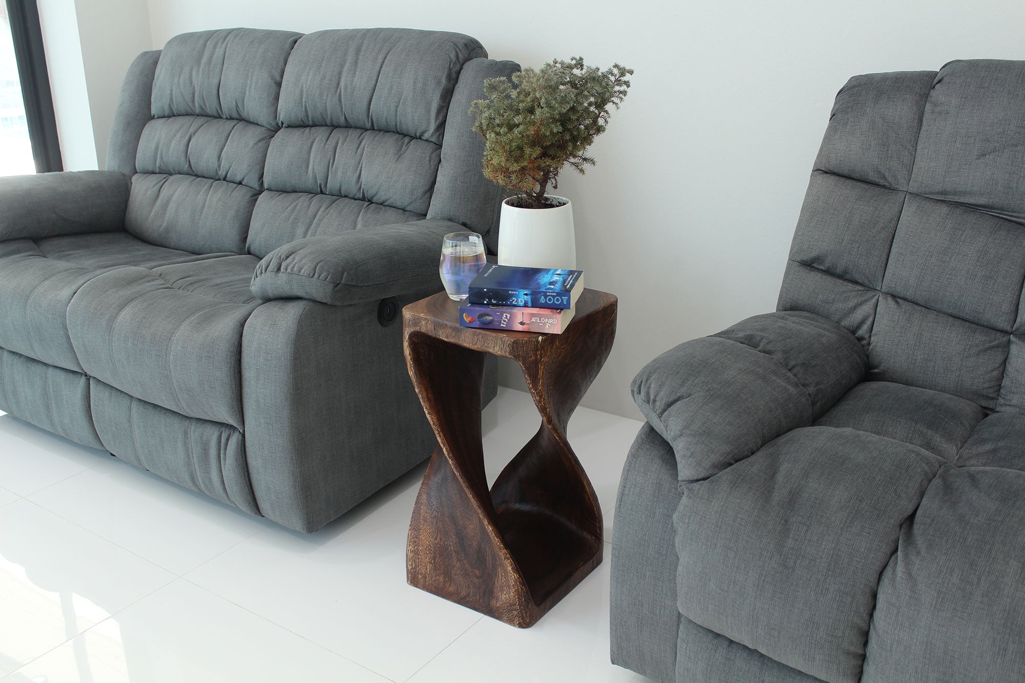 【チク】　ACTUS アクタス　CUBES STOOL ダークグレー ACTUS アクタス CUBES STOOL ダークグレー